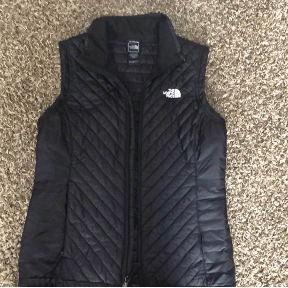 North Face Vest Black. Women’s Size Medium
